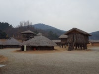 [윤기자의 콕 찍어주는 그곳] 백제의 뜰을 거닐다…백제문화단지 사비성