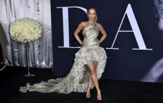 [포토] 리타 오라, 각선미 돋보이는 포즈