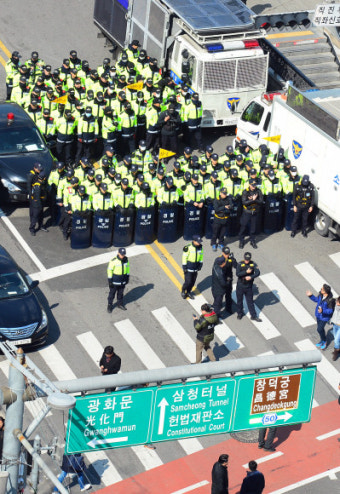 조성현 단장, 윤석열 탄핵심판서 이진우 전 수방사령관 지시 증언 현장출석