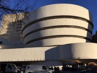 [함혜리 선임기자의 예술산책] 조각 같은 외면…걸작 품은 내면