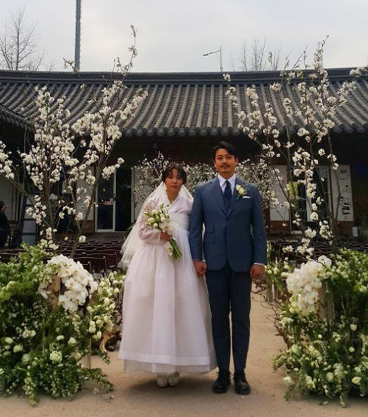 아는 형님 멤버들의 축가와 함께 민경훈 결혼식, 따뜻한 감동 속으로