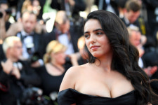 [포토] 합시아 헤지, 레드카펫을 달군 아찔한 볼륨감