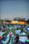 도심서 즐기는 초여름밤의 시네마