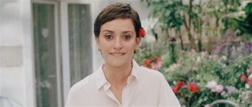 [지금, 이 영화] ‘내일의 안녕’, 뻔한 시한부 설정…페넬로페 크루스 열연이 살려