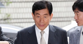 검찰 “확보한 증거 추가 제출”…원세훈 재판 선고연기 신청