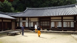 [윤기자의 콕 찍어주는 그곳] 느리게, 더욱 더 느리게…청송 송소고택