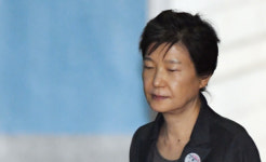 [속보] 법원, 박근혜 구속 연장 여부 심리 마무리…“이번 주 안에 결정”