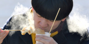 DKP내식당 | [서울포토] ‘뜨거운 국물이 최고’…추위야 녹아라