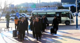 금강산 가는 길 다시 뚫렸다 .. 27개월 만에 동해선 육로 개방