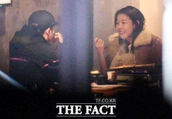 전현무한혜진, 열애 인정..더팩트 “5일 중 4일 한밤 데이트 포착”