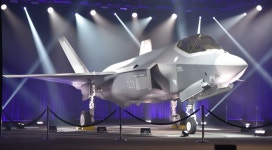 [이일우의 밀리터리 talk] 北 공군 유린…태극마크 단 F-35A 출고
