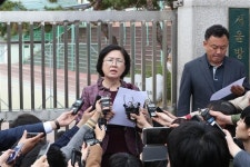 인질범과 대화했다던 방배초 교감…당시 현장에 없었다?