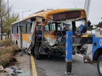 울산서 시내버스 공장벽 들이받고 넘어져 2명 사망, 37명 부상
