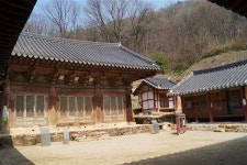 [서동철 논설위원의 스토리가 있는 문화유산기행] 화암사 ‘대시주’무인 성달생 위패 모신 한 칸짜리 사당