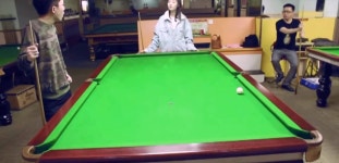 한 큐에 끝내버린 포켓볼 당구 女神, 알고보니···