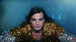 [지금, 이 영화] ‘판타스틱 우먼’, 기이하지 않은 그녀…환상적인 안티고네