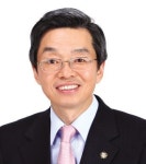 [김현의 세상 얼싸안기] 남북 경협 법제도 준비하자