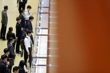 청년 창업에 8250억… 産團교통비 반 토막, 때아닌 도로 건설도