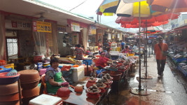 [윤기자의 콕 찍어주는 그곳] 남포동(南浦洞) 전성시대 - 부산 자갈치 시장