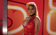 [포토] 니키 미나즈의 카리스마 넘치는 공연