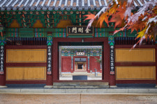 속세를 떠난 山… 법이 머무는 寺… 물러서야 보이는 풍경