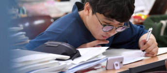 수능 100일 앞…더위 잊은 열공