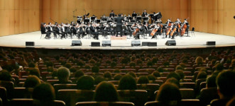 힘 있는 낭만 선율, 저녁의 秋心 파고들다