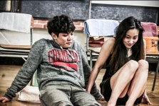 누추한 삶, 남는 마음, 존재에 대한 질문…연극 ‘개고기숲’