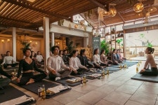 에이와스튜디오 코로나와 함께하는 비어요가 클래스 성료