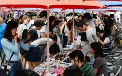 신촌 연세로의 무한 변신, 이번엔 ‘런웨이’다