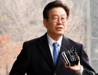 이재명, 휴대전화 비밀번호 ‘침묵’에 수사 난항
