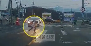 ‘인사하는 착한 아이’ 모습에 미소가 절로