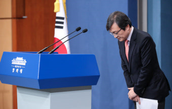 ‘투기 논란’ 김의겸 청와대 대변인 사퇴 “아내가 상의없이 진행…모두 제 탓”