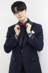 [단독] 신기남 전 의원 아들, 트로트 가수 데뷔 ‘Mr. 싱싱’