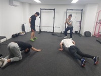 친구는 오리가족, 휴식은 체력단련…오늘도 산골서 ‘나와의 싸움’