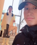 타블로 딸 하루 근황 포착 “훌쩍 큰 키+얼굴은 그대로”[EN스타]