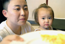 “결혼 NO! 아기는 YES!” 미국인 정자 구입해 출산한 中 ‘비혼모’