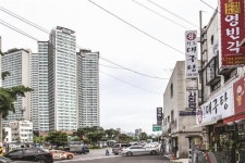 외로운 사나이가 찾아간 삼각지… 눈물의 비표 새긴 애창곡 되다