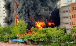 하마터면 대형참사…서울 은명초등학교 큰불, 학생 100여명 대피