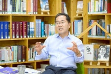 허석 순천시장 “자연 속 물놀이… 젊음을 찾아 드립니다”
