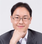 [시론] 꼰대정치를 끝장내자/이원재 LAB2050 대표