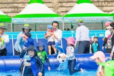 내 집 앞 피서지… 우장산 워터파크 간다