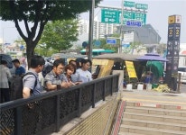 오현정 서울시의원, 광나루역 에스컬레이터 설치 위해 나섰다