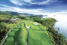 파인비치 골프링크스… 12개 홀에서 서해 조망