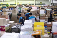 추석 대목 맞은 우편물류센터