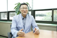 “충분히 듣고 지지해 주고… ‘공감’이 자살 예방 열쇠”