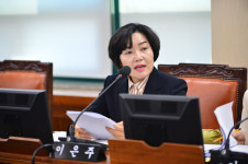 이은주 서울시의원, 지하철 에스컬레이터 핸드레일 입찰구조 지적