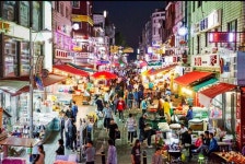 ‘다문화 특구’ 원곡동, 주민 10명 중 8명이 외국인