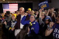 NYT, “아이오와 코커스, 100곳 이상 오류 가능성”