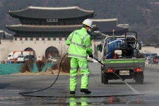 ‘서울 최다 확진’ 종로구 노인들 많은 탑골공원 폐쇄